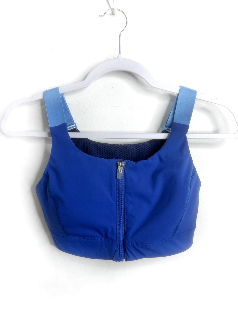 Outdoor Voices Powerhouse Front-Zip Sports Bra in Blue 2 Tone Size S/M C Cup
